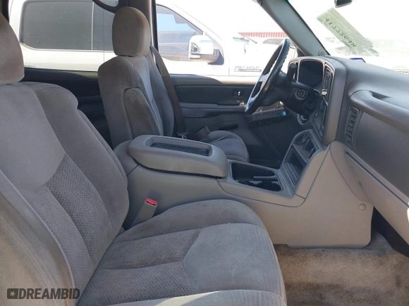 2003 Chevrolet Tahoe LS with VIN 1GNEC13V03R302664, listed as a IAAI auction lot 41772648 with 270,634 mi miles. Bid and sale history available at carsss.com. Image 5.
