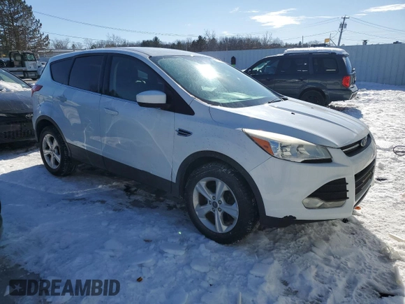 2016 Ford Escape SE with VIN 1FMCU9GX7GUA16767, listed as a Copart auction lot 46472495 with 158,038 mi miles and Non Repairable. Bid and sale history available at carsss.com. Image 4.