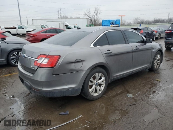 2012 Ford Taurus SEL z VIN 1FAHP2HW9CG103826, wystawiony jako Copart lot #86323774 z przebiegiem 227 186 mil mil oraz Czysty tytuł • Clean title. Historia ofert i sprzedaży dostępna na DreamBid. Obrazek 3.