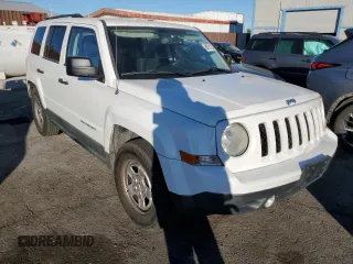 2011 Jeep Patriot Sport z VIN 1J4NT1GB1BD216200, wystawiony jako Copart lot #88791135 z przebiegiem Nie podano mil oraz Czysty tytuł • Clean title. Historia ofert i sprzedaży dostępna na DreamBid. Obrazek 4.