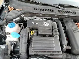 2016 Volkswagen Jetta Hybrid SEL Premium with VIN 3VW637AJXGM207923, listed as a Copart auction lot 83416524 with 118,086 mi miles and Salvage title. Bid and sale history available at DreamBid. Image 13.