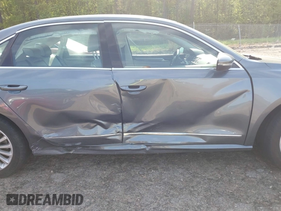 2016 Volkswagen Passat SE z VIN 1VWBS7A39GC048588, wystawiony jako IAAI lot #42024717 z przebiegiem 94 626 mil mil oraz . Historia ofert i sprzedaży dostępna na DreamBid. Obrazek 13.