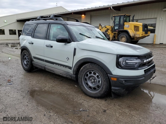 2024 Ford Bronco Sport Outer Banks with VIN 3FMCR9C68RRE23733, listed as a Copart auction lot 47561615 with 0 mi miles and Salvage Title. Bid and sale history available at carsss.com. Image 4.