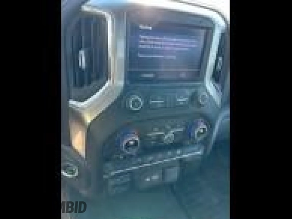 2020 Chevrolet Silverado 1500 LT with VIN 3GCUYDED3LG186890, listed as a IAAI auction lot 42125661 with 123,518 mi miles and . Bid and sale history available at DreamBid. Image 1.
