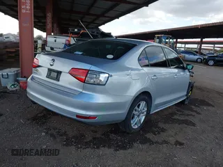 2015 Volkswagen Jetta S с VIN 3VW2K7AJXFM253042, выставлен на аукционе IAAI как лот 41935515 с пробегом 160 574 миль миль и . История ставок и продаж доступна на DreamBid. Изображение 15.