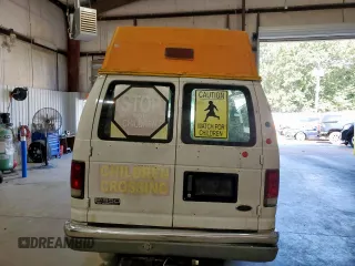 2001 Ford Econoline Passenger XL with VIN 1FBSS31LX1HA03315, listed as a Copart auction lot 65772875 with 108,184 mi miles and Clean title. Bid and sale history available at DreamBid. Image 6.