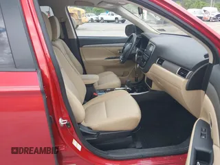 2018 Mitsubishi Outlander ES with VIN JA4AZ3A38JZ070924, listed as a IAAI auction lot 42712111 with 35,691 mi miles and . Bid and sale history available at DreamBid. Image 5.