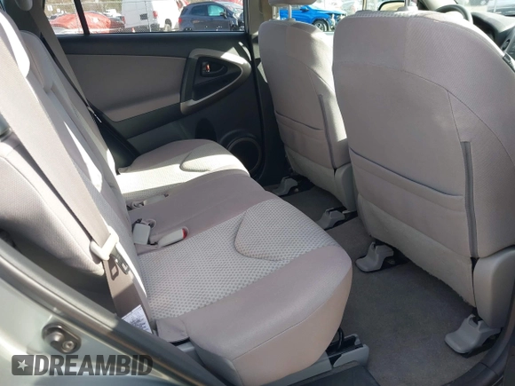 2007 Toyota RAV4 with VIN JTMBK33V976011985, listed as a IAAI auction lot 42035029 with 139,317 mi miles. Bid and sale history available at carsss.com. Image 8.
