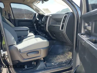 2015 Ram 2500 Tradesman with VIN 3C6UR5CL2FG635579, listed as a IAAI auction lot 41821764 with 112,147 mi miles. Bid and sale history available at carsss.com. Image 5.