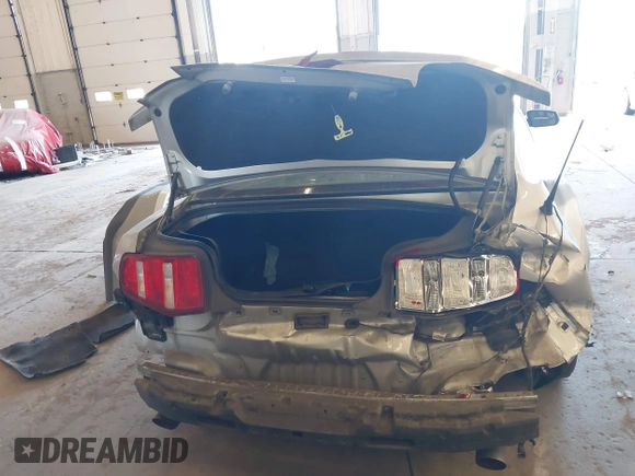 2011 Ford Mustang V6 with VIN 1ZVBP8AM9B5106521, listed as a IAAI auction lot 42041970 with 220,108 mi miles and . Bid and sale history available at DreamBid. Image 17.