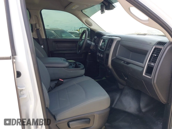 2018 Ram 2500 Tradesman with VIN 3C6UR4CJ0JG188350, listed as a IAAI auction lot 41787630 with 122,434 mi miles and . Bid and sale history available at DreamBid. Image 5.