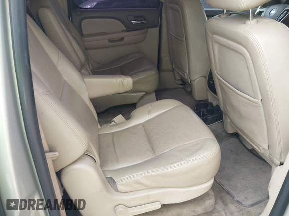 2010 Chevrolet Suburban LTZ with VIN 1GNUCKE05AR173031, listed as a IAAI auction lot 41729084 with 254,790 mi miles and . Bid and sale history available at DreamBid. Image 8.