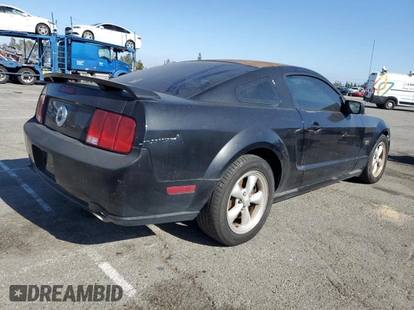 2008 Ford Mustang GT Deluxe with VIN 1ZVHT82H485176329, listed as a Copart auction lot 55116465 with 90,929 mi miles and Clean Title. Bid and sale history available at carsss.com. Image 3.