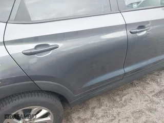 2016 Hyundai Tucson SE with VIN KM8J3CA43GU074302, listed as a IAAI auction lot 41957992 with 175,614 mi miles. Bid and sale history available at carsss.com. Image 6.