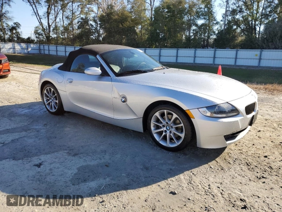 2008 BMW Z4 3.0i with VIN 4USBU33548LW76249, listed as a Copart auction lot 45762965 with 23,352 mi miles and Salvage title. Bid and sale history available at DreamBid. Image 4.