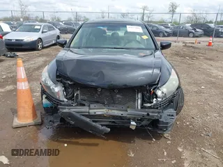 2010 Honda Accord EX-L z VIN 1HGCP3F85AA016912, wystawiony jako IAAI lot #42073686 z przebiegiem 210 144 mil mil oraz . Historia ofert i sprzedaży dostępna na DreamBid. Obrazek 13.