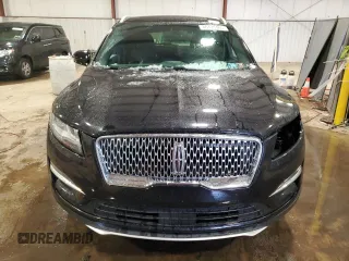 2019 Lincoln MKC Standard with VIN 5LMCJ1D96KUL47622, listed as a Copart auction lot 88429405 with 103,810 mi miles and Salvage Title. Bid and sale history available at carsss.com. Image 5.