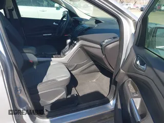 2015 Ford Escape SE with VIN 1FMCU9GX4FUB07459, listed as a IAAI auction lot 41731063 with 101,070 mi miles. Bid and sale history available at carsss.com. Image 5.