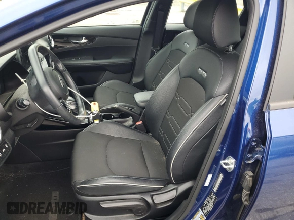 2021 Kia Forte GT-Line с VIN 3KPF34AD5ME394425, выставлен на аукционе Copart как лот 56688075 с пробегом 26 425 миль миль и Списание • Salvage title. История ставок и продаж доступна на DreamBid. Изображение 7.