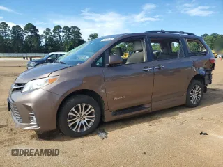 2020 Toyota Sienna XLE Auto Access Seat с VIN 5TDYZ3DC6LS033245, выставлен на аукционе Copart как лот 56308365 с пробегом 82 254 миль миль и Списание • Salvage title. История ставок и продаж доступна на DreamBid. Изображение 1.