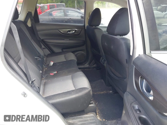 2020 Nissan Rogue S z VIN JN8AT2MT1LW005743, wystawiony jako IAAI lot #42108676 z przebiegiem 72 672 mil mil oraz . Historia ofert i sprzedaży dostępna na DreamBid. Obrazek 8.
