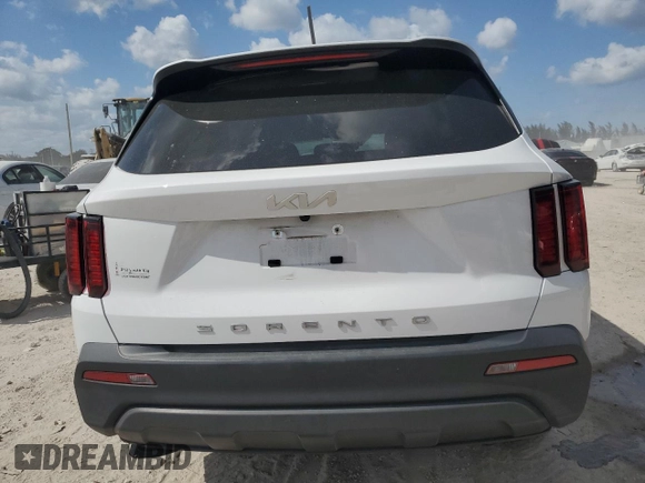 2022 Kia Sorento LX with VIN 5XYRG4LC2NG085408, listed as a Copart auction lot 53488085 with 42,325 mi miles and Salvage title. Bid and sale history available at DreamBid. Image 6.