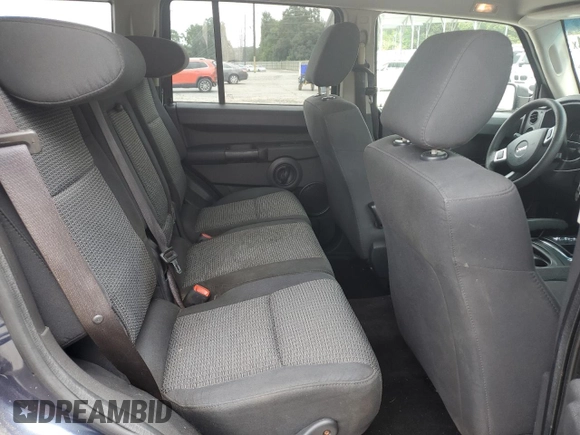 2008 Jeep Commander Sport with VIN 1J8HH48K18C229797, listed as a Copart auction lot 68807034 with 163,589 mi miles and Salvage title. Bid and sale history available at DreamBid. Image 11.