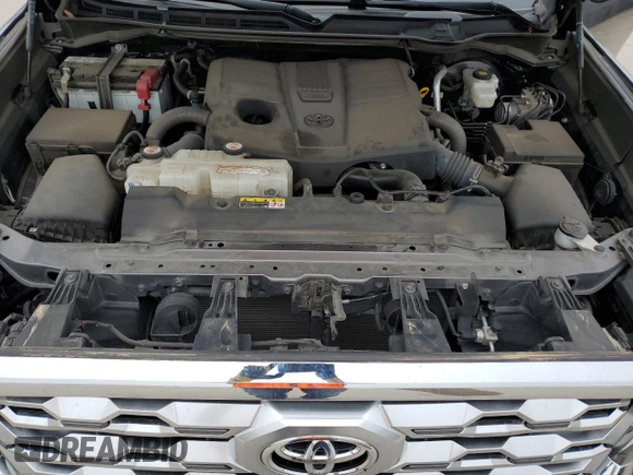 2022 Toyota Tundra 1794 Edition with VIN 5TFMA5DB4NX001531, listed as a Copart auction lot 48254135 with 70,101 mi miles and Clean title. Bid and sale history available at DreamBid. Image 11.