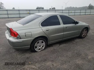 2006 Volvo S60 2.5L Turbo with VIN YV1RS592762555327, listed as a Copart auction lot 71220294 with 171,250 mi miles and Salvage Title. Bid and sale history available at carsss.com. Image 3.