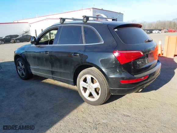 2012 Audi Q5 2.0T Premium Plus with VIN WA1LFAFP1CA121845, listed as a IAAI auction lot 41665896 with 176,206 mi miles. Bid and sale history available at carsss.com. Image 3.