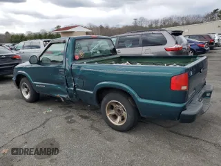 1998 GMC Sonoma with VIN 1GTCS1443W8522531, listed as a Copart auction lot 50527175 with 120,687 mi miles and Salvage Title. Bid and sale history available at carsss.com. Image 2.
