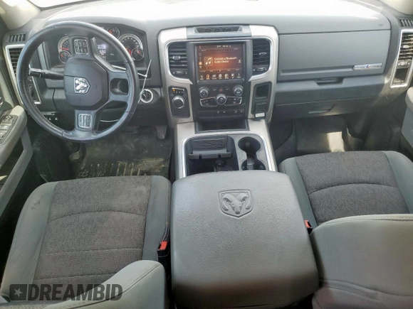 2016 Ram 1500 Big Horn z VIN 1C6RR6GT8GS119274, wystawiony jako Copart lot #57993025 z przebiegiem 111 033 mil mil oraz Szkoda całkowita • Salvage title. Historia ofert i sprzedaży dostępna na DreamBid. Obrazek 8.