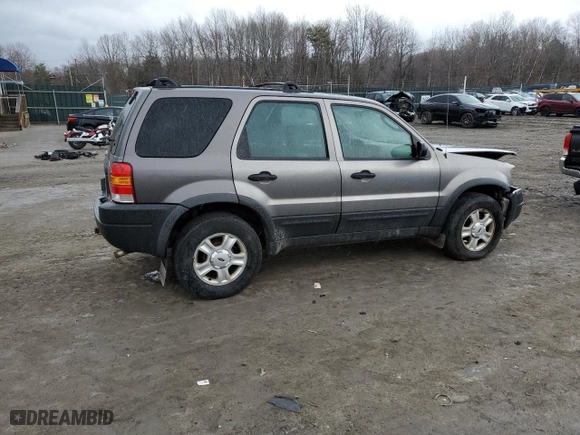 2002 Ford Escape XLT Choice with VIN 1FMYU04152KD66372, listed as a Copart auction lot 47624345 with 210,524 mi miles and Salvage Title. Bid and sale history available at carsss.com. Image 3.