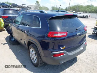 2016 Jeep Cherokee Latitude with VIN 1C4PJMCB5GW199103, listed as a IAAI auction lot 41929758 with 82,379 mi miles. Bid and sale history available at carsss.com. Image 3.