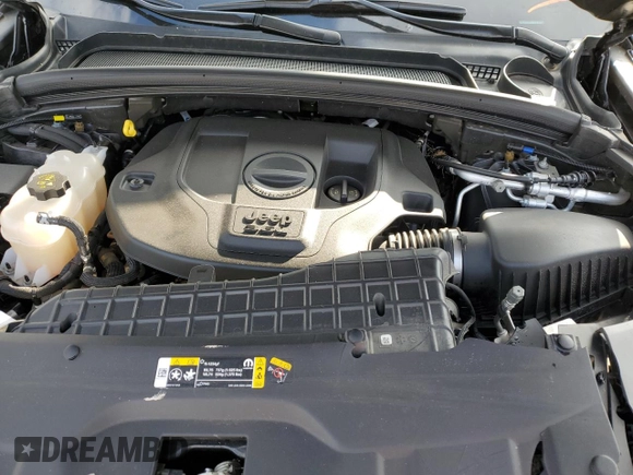 2022 Jeep Grand Cherokee Trailhawk with VIN 1C4RJHCG8N8572275, listed as a Copart auction lot 85665194 with 15,692 mi miles and Salvage title. Bid and sale history available at DreamBid. Image 12.