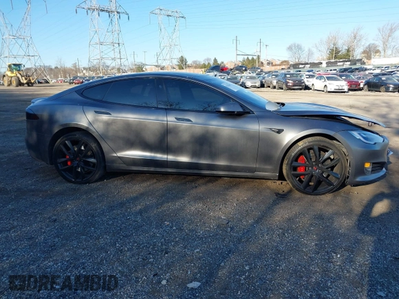 2018 Tesla Model S 75D z VIN 5YJSA1E4XJF291438, wystawiony jako IAAI lot #41311045 z przebiegiem Nie podano mil oraz . Historia ofert i sprzedaży dostępna na DreamBid. Obrazek 13.