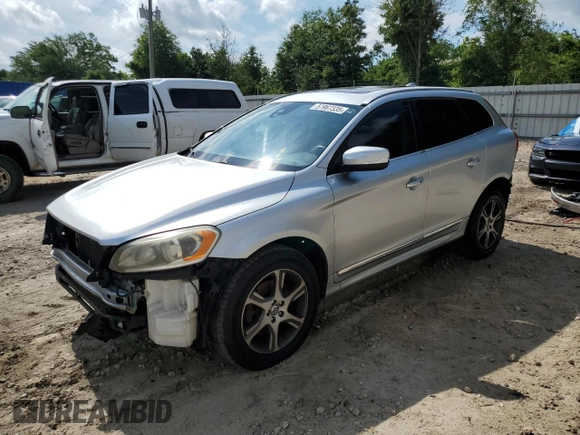2014 Volvo XC60 R-Design Premier Plus with VIN YV4902DZ5E2516262, listed as a Copart auction lot 57967335 with 123,313 mi miles and Salvage title. Bid and sale history available at DreamBid. Image 1.