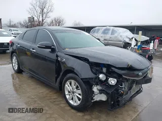 2018 Kia Optima LX z VIN 5XXGT4L39JG214763, wystawiony jako IAAI lot #41396559 z przebiegiem 87 053 mil mil oraz . Historia ofert i sprzedaży dostępna na DreamBid. Obrazek 1.