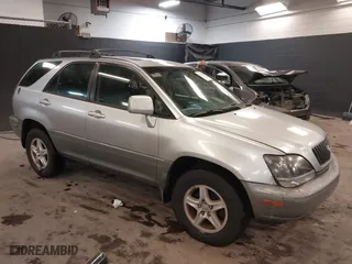 1999 Lexus RX 300 Luxury SUV with VIN JT6HF10U8X0065898, listed as a IAAI auction lot 38515585 with 113,340 mi miles. Bid and sale history available at carsss.com. Image 1.
