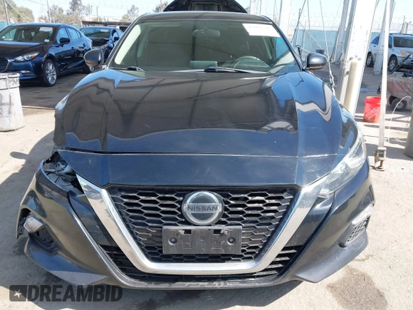 2019 Nissan Altima S with VIN 1N4BL4BV0KN323816, listed as a IAAI auction lot 42081799 with 117,230 mi miles and . Bid and sale history available at carsss.com. Image 13.