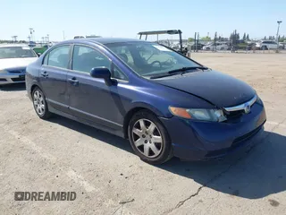 2008 Honda Civic LX z VIN 1HGFA16518L077147, wystawiony jako IAAI lot #42110017 z przebiegiem 225 969 mil mil oraz . Historia ofert i sprzedaży dostępna na DreamBid. Obrazek 1.