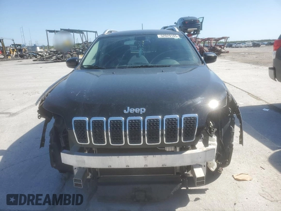 2019 Jeep Cherokee Latitude with VIN 1C4PJLCB9KD203992, listed as a Copart auction lot 52029165 with 135,534 mi miles and Salvage Title. Bid and sale history available at carsss.com. Image 5.