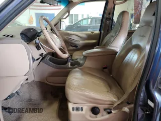 1998 Ford Expedition XLT with VIN 1FMRU17L6WLB43586, listed as a Copart auction lot 64261125 with 172,564 mi miles and Salvage title. Bid and sale history available at DreamBid. Image 7.