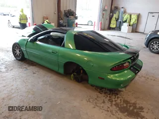2000 Chevrolet Camaro Z28 z VIN 2G1FP22G0Y2103689, wystawiony jako IAAI lot #42173195 z przebiegiem Nie podano mil oraz . Historia ofert i sprzedaży dostępna na DreamBid. Obrazek 3.