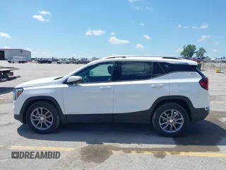 2024 GMC Terrain SLT with VIN 3GKALVEG0RL149351, listed as a IAAI auction lot 42595107 with 39,391 mi miles and . Bid and sale history available at DreamBid. Image 14.