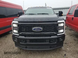 2024 Ford F-350 XL with VIN 1FT8W3BT2REE03102, listed as a Copart auction lot 54721015 with 220 mi miles and Salvage title. Bid and sale history available at DreamBid. Image 5.