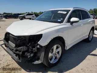 2021 Audi Q3 Premium Plus with VIN WA1BUCF39M1082076, listed as a Copart auction lot 48238674 with 21,280 mi miles. Bid and sale history available at carsss.com. Image 1.