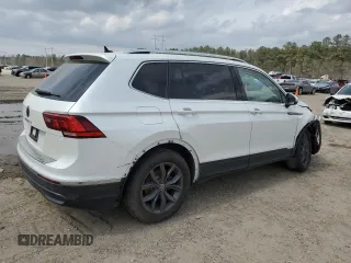 2023 Volkswagen Tiguan SE z VIN 3VVNB7AX9PM087233, wystawiony jako Copart lot #48940745 z przebiegiem 33 861 mil mil oraz Szkoda całkowita • Salvage title. Historia ofert i sprzedaży dostępna na DreamBid. Obrazek 3.