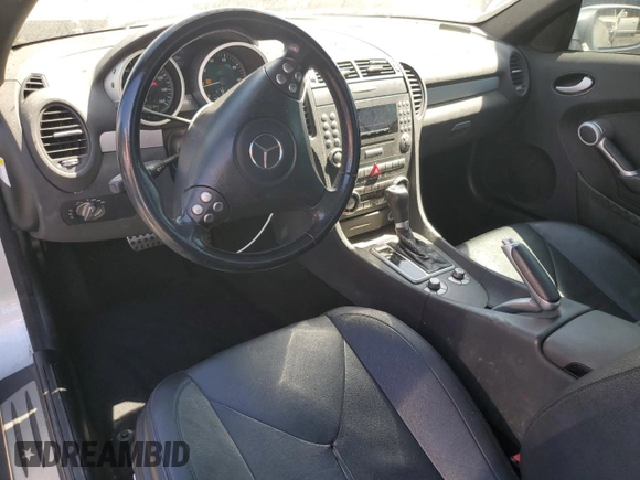 2005 Mercedes-Benz SLK 230/320 with VIN WDBWK56F85F040634, listed as a Copart auction lot 63417715 with 144,472 mi miles and Clean title. Bid and sale history available at DreamBid. Image 8.
