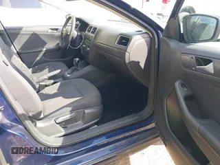 2014 Volkswagen Jetta S z VIN 3VW2K7AJ2EM429306, wystawiony jako IAAI lot #42161911 z przebiegiem 129 997 mil mil oraz . Historia ofert i sprzedaży dostępna na DreamBid. Obrazek 5.